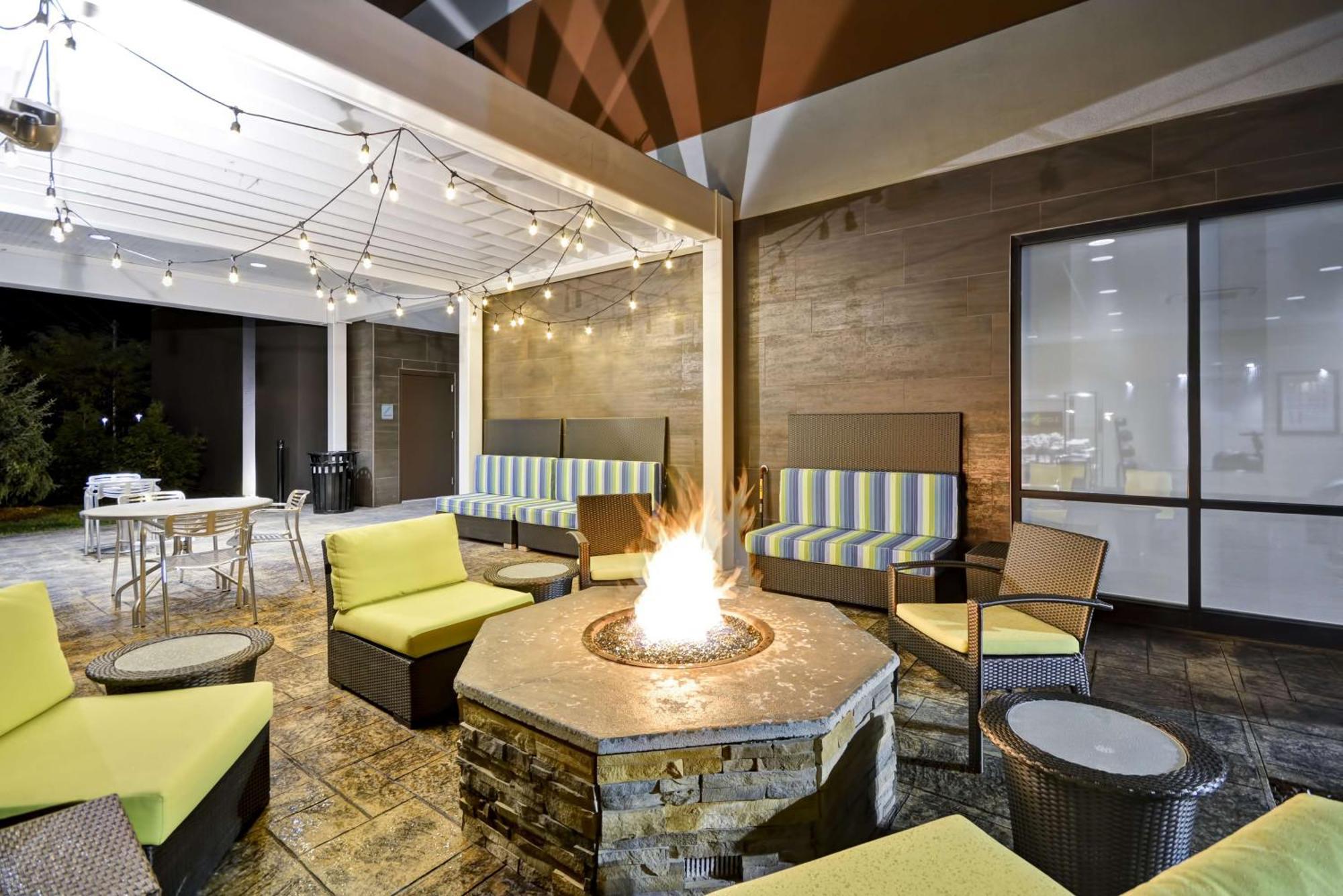 Home2 Suites By Hilton Oswego Kültér fotó